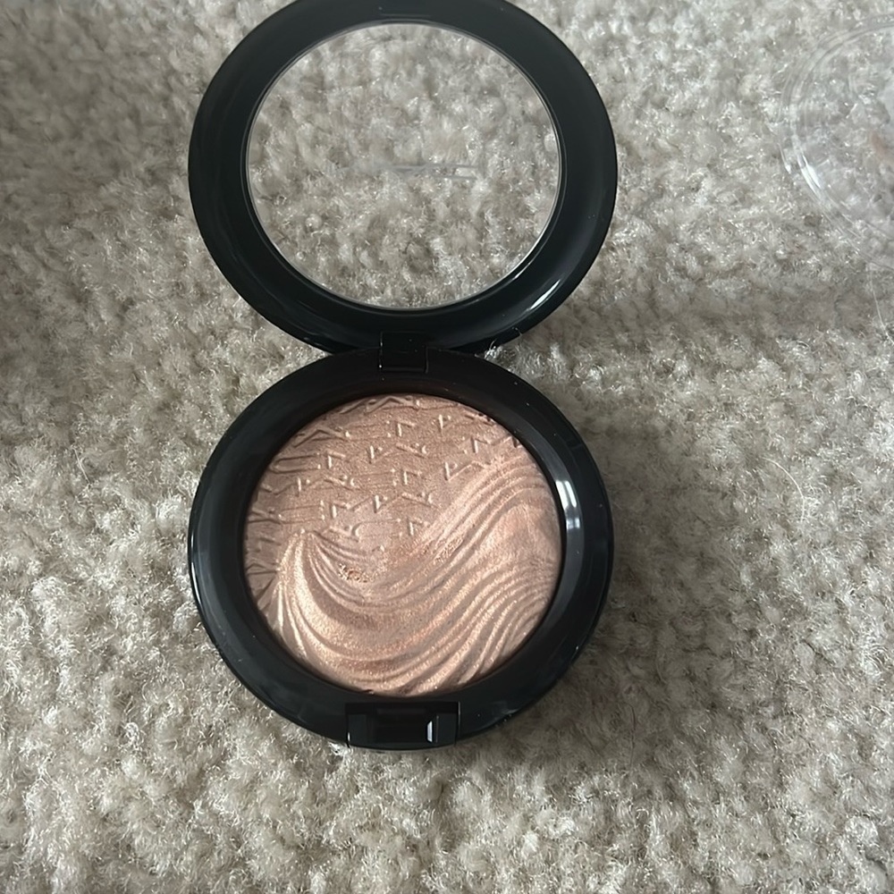 Mac highlighter whisper of guilt
